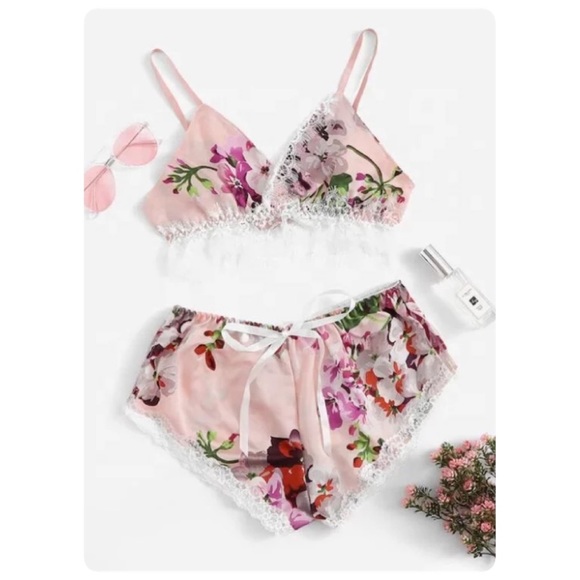 2 piece floral pj / lingerie - Picture 3 of 3